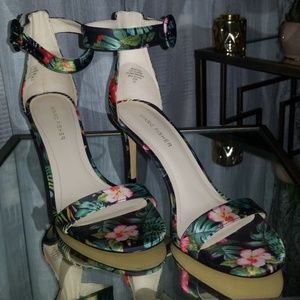 Open Toe Strappy Floral Heel